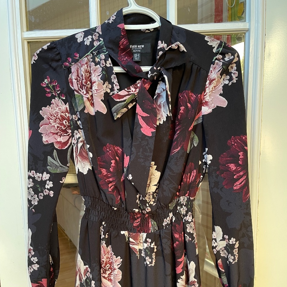 Evernew midi floral dress!
